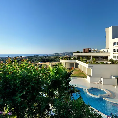 Park Mirabeau Отель 4*