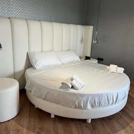 Отель Park Mirabeau 4*