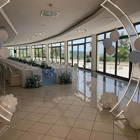 Park Mirabeau 4* Монтепаоне