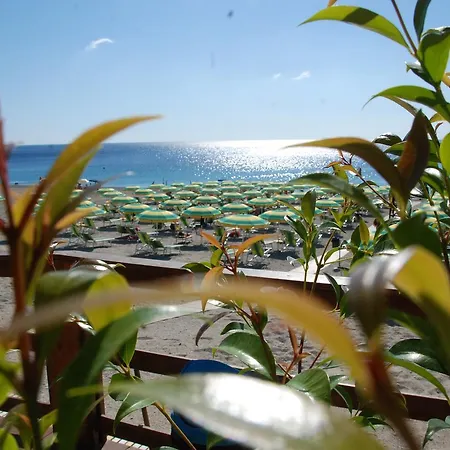 Отель Park Mirabeau 4*
