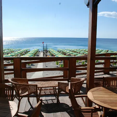 Отель Park Mirabeau 4*