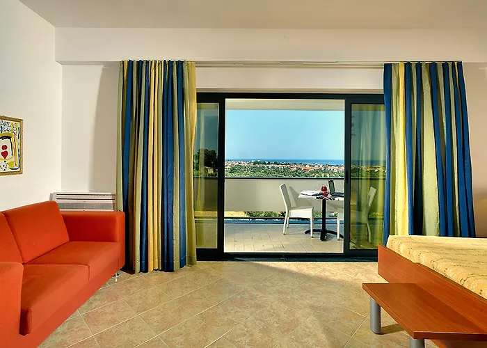 酒店 Park Mirabeau 4*