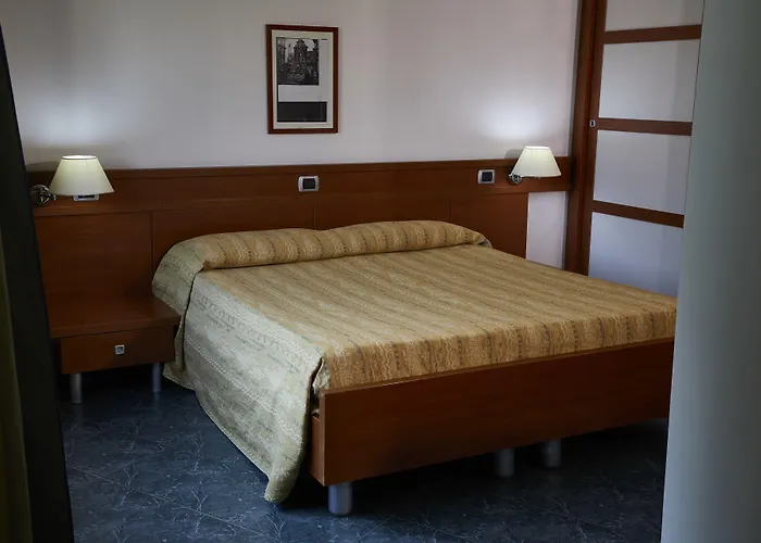 Park Mirabeau 酒店 蒙泰保内