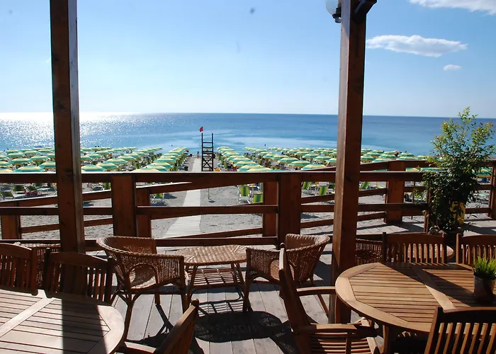 Park Mirabeau 蒙泰保内