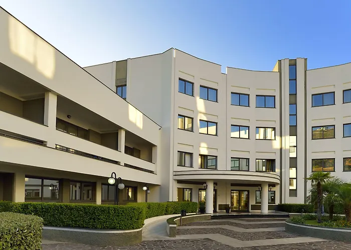 Park Mirabeau 酒店 蒙泰保内