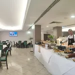 Park Mirabeau מלון 4*