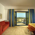 Park Mirabeau 4*