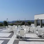 Park Mirabeau 4*
