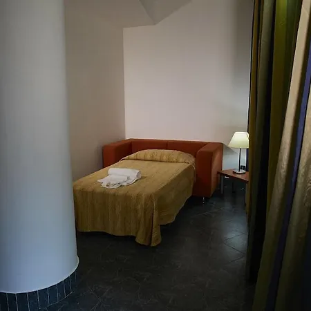 Park Mirabeau 4*