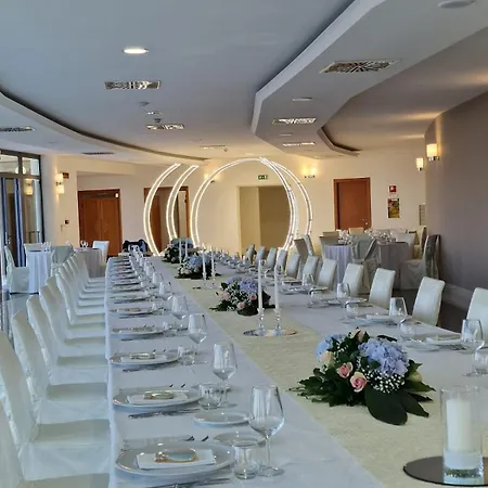ホテル Park Mirabeau 4*