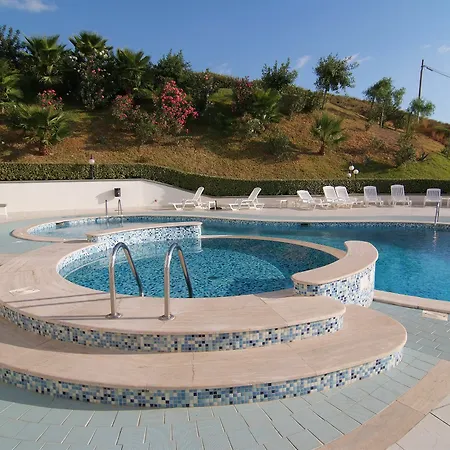 Park Mirabeau 4*